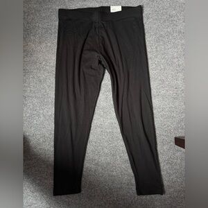 Women’s Mid Rise Black Leggings